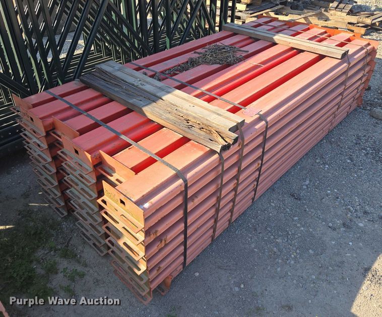 image for item EM7326 Pallet racking 