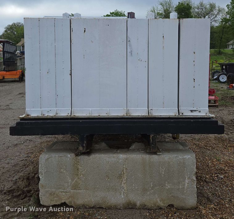 image for item EN3682 Fuel/lube bed