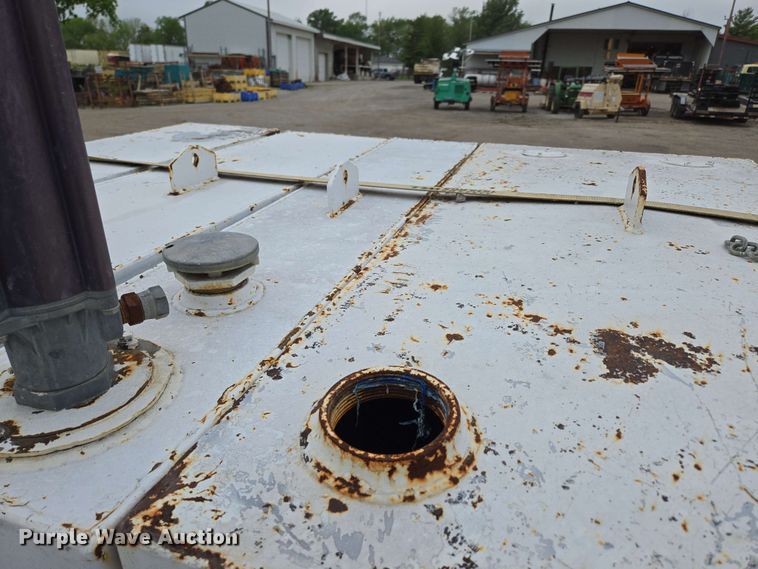 image for item EN3682 Fuel/lube bed