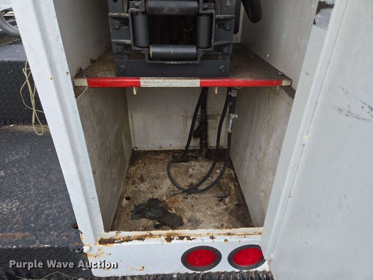 image for item EN3682 Fuel/lube bed