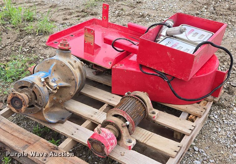 image for item EN3683 Oilfield acidizing pump equipment