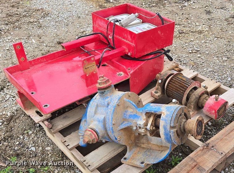 image for item EN3683 Oilfield acidizing pump equipment