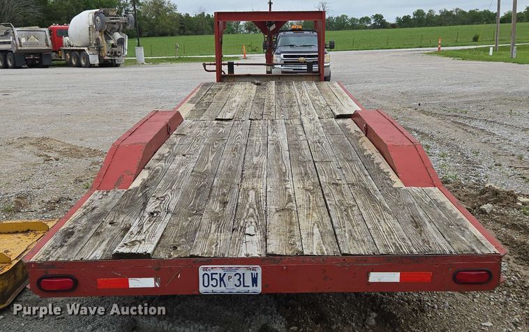 image for item EN3686 2011 Shop built equipment trailer