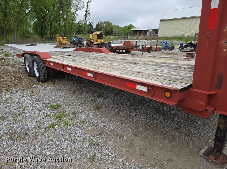 image for item EN3686 2011 Shop built equipment trailer