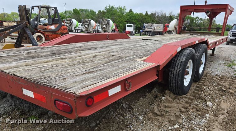 image for item EN3686 2011 Shop built equipment trailer