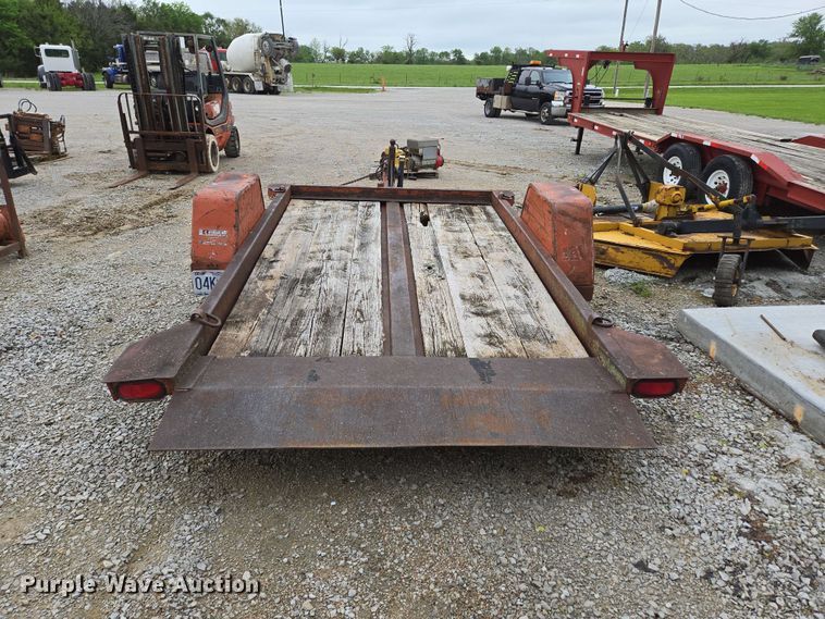 image for item EN3688 1986 The Charles Machine Works S4A tilt deck utility trailer