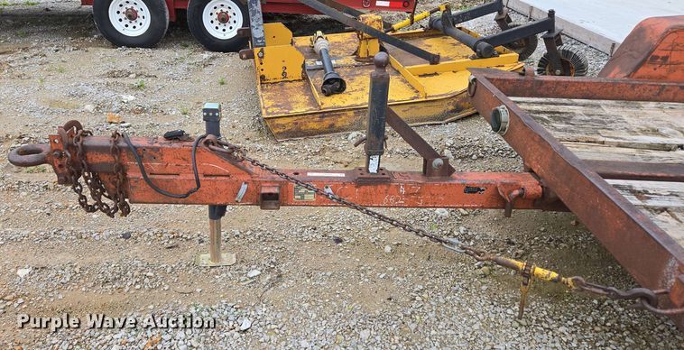 image for item EN3688 1986 The Charles Machine Works S4A tilt deck utility trailer