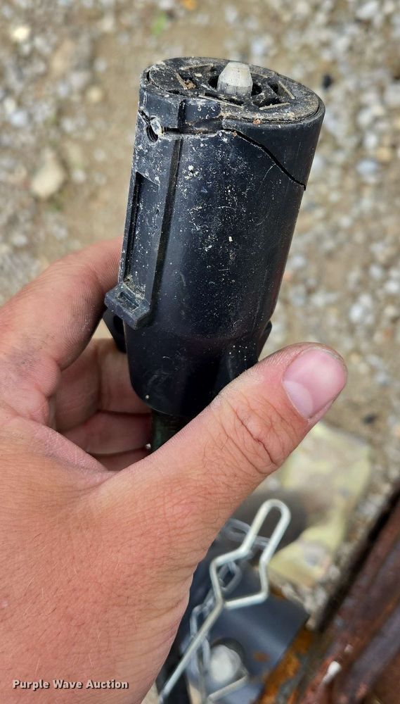 image for item EN3688 1986 The Charles Machine Works S4A tilt deck utility trailer