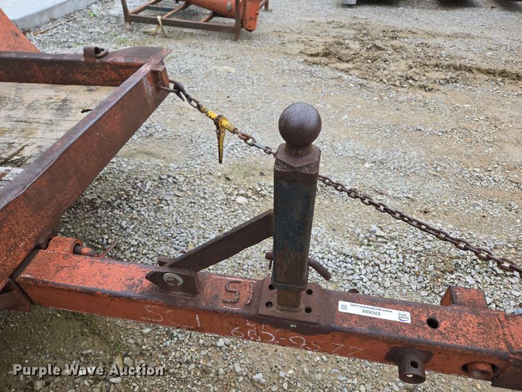 image for item EN3688 1986 The Charles Machine Works S4A tilt deck utility trailer