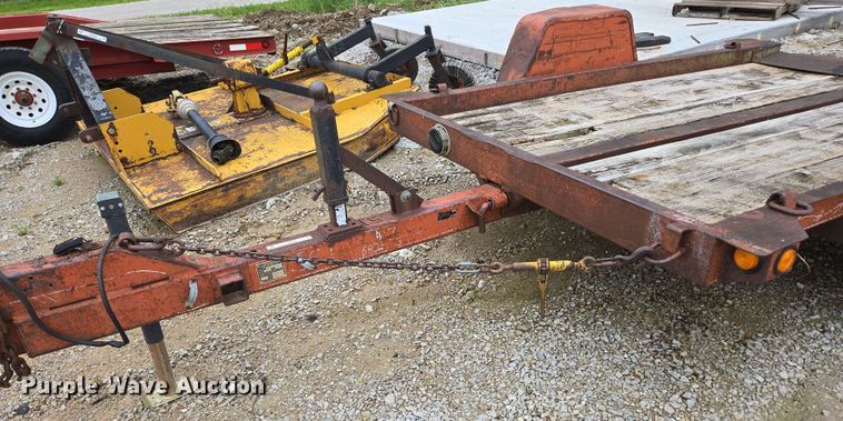 image for item EN3688 1986 The Charles Machine Works S4A tilt deck utility trailer