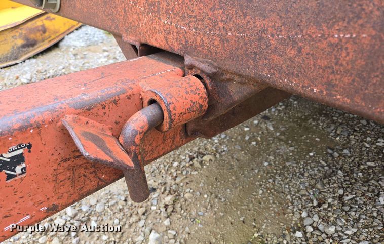 image for item EN3688 1986 The Charles Machine Works S4A tilt deck utility trailer