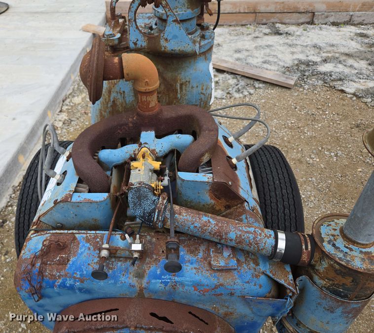 image for item EN3689 (2) pumps