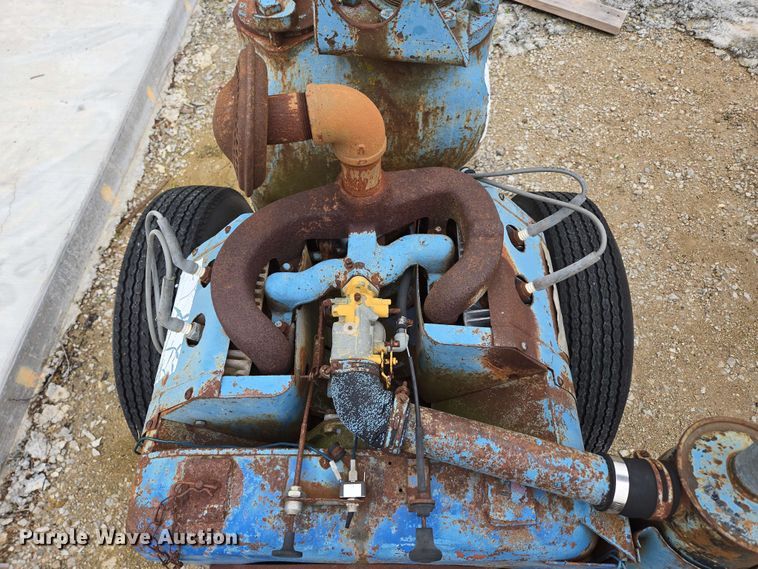 image for item EN3689 (2) pumps