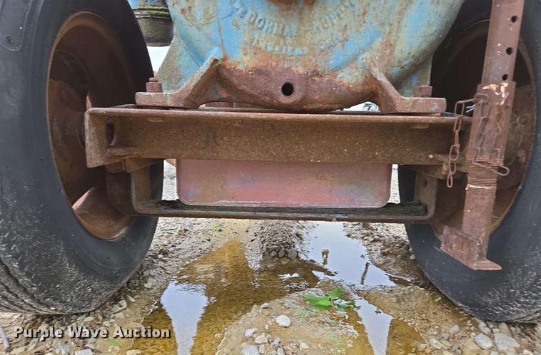 image for item EN3689 (2) pumps