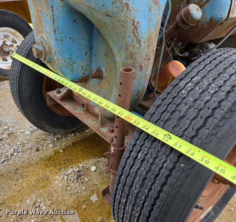 image for item EN3689 (2) pumps