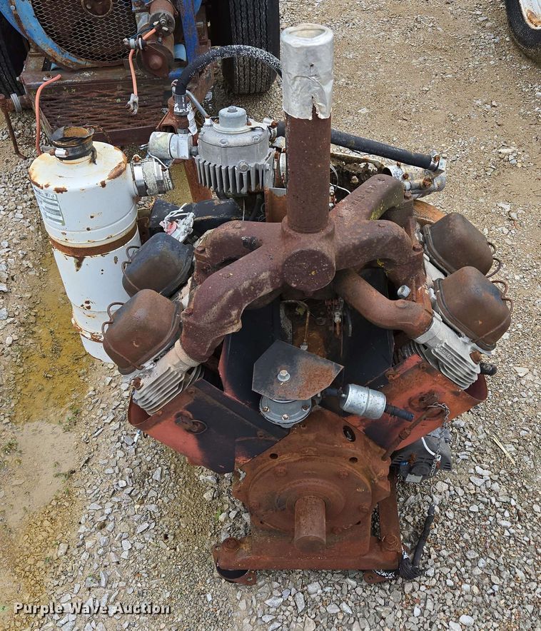 image for item EN3689 (2) pumps