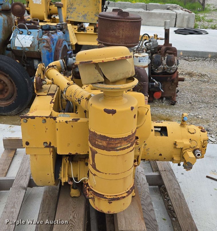 image for item EN3689 (2) pumps