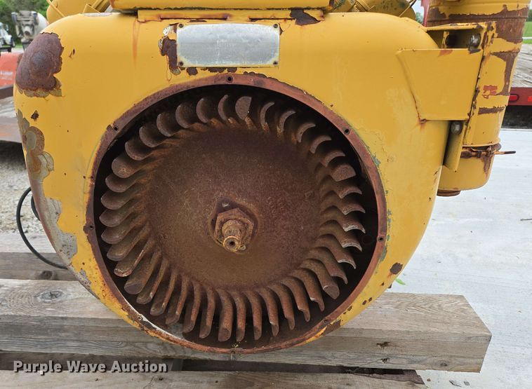 image for item EN3689 (2) pumps