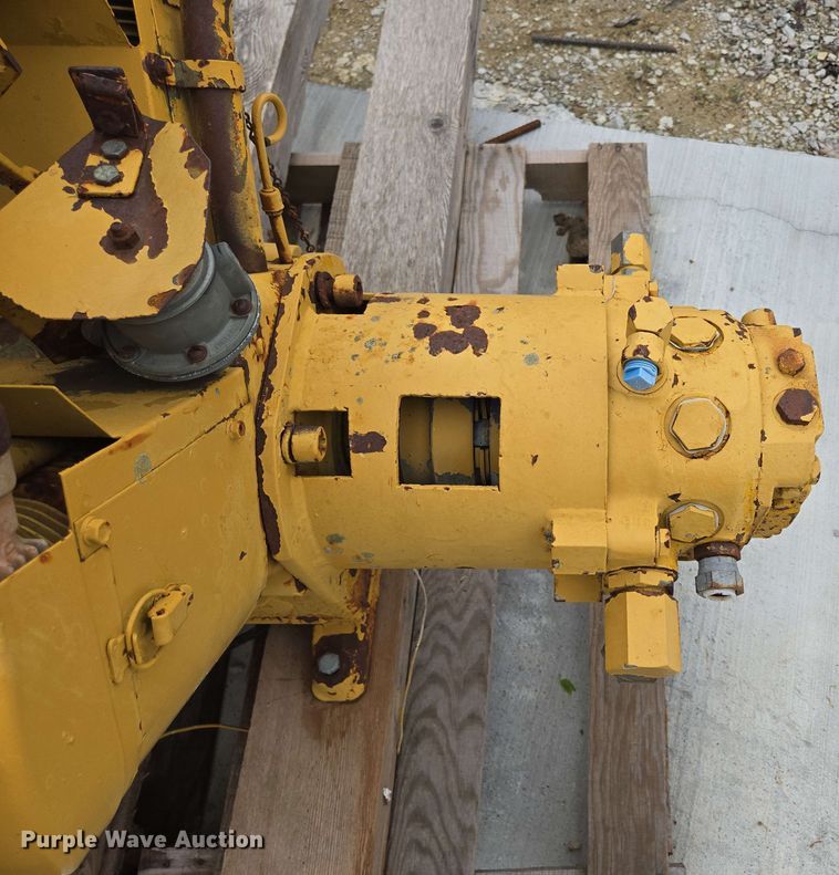 image for item EN3689 (2) pumps