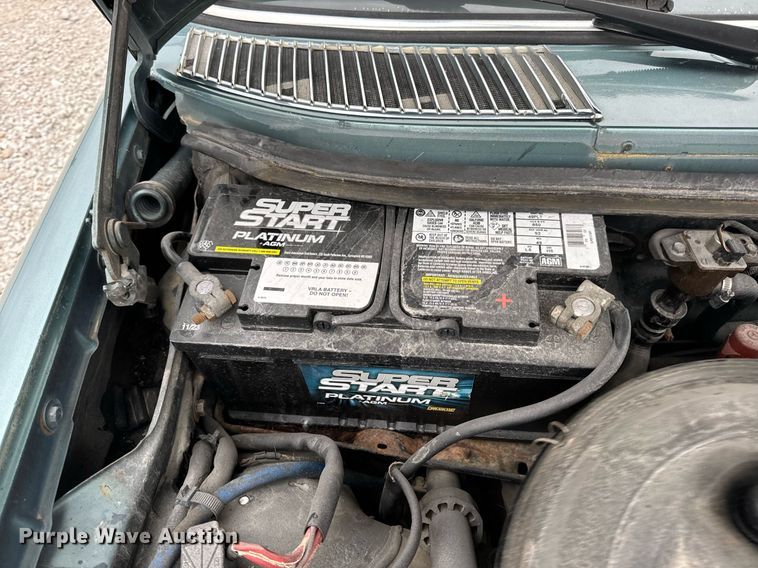 image for item EN4530 1982 Mercedes-Benz 300 