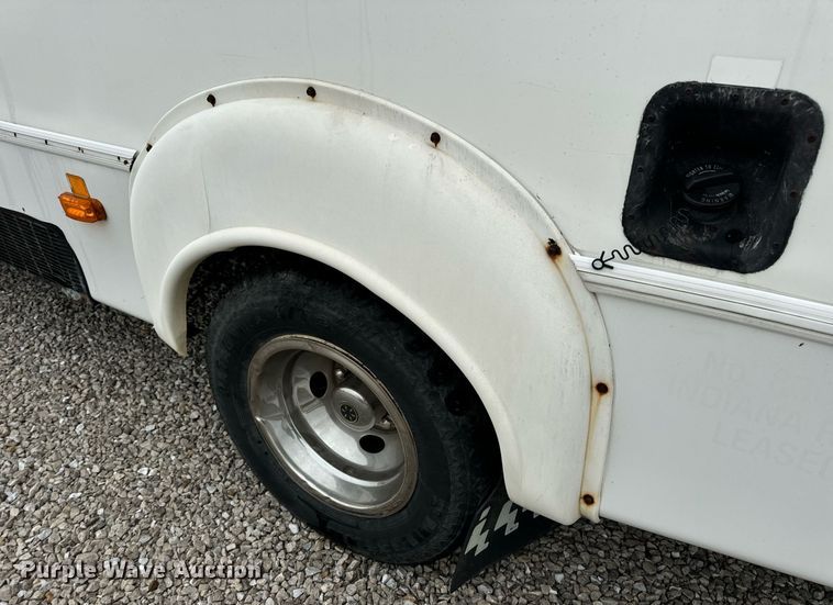 image for item EN4532 2011 Ford E450 Super Duty shuttle bus