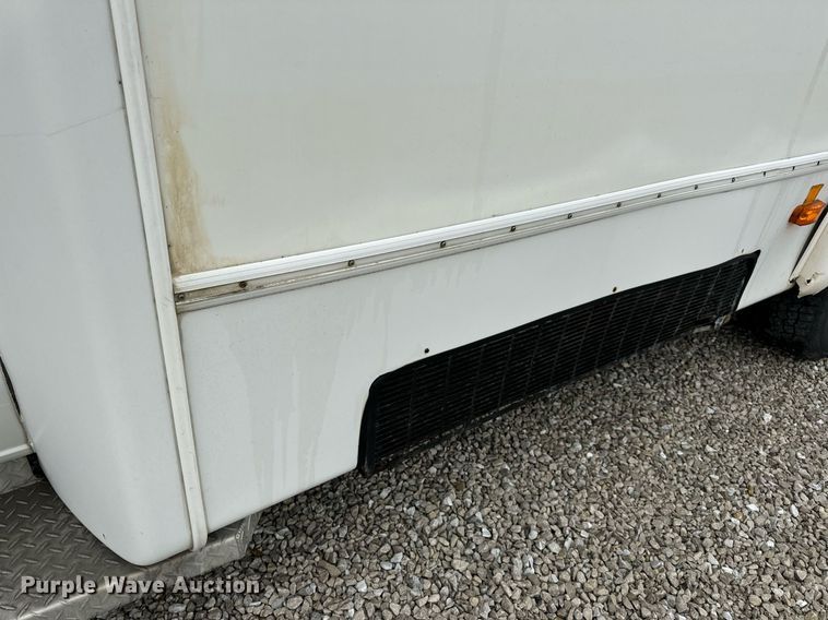 image for item EN4532 2011 Ford E450 Super Duty shuttle bus