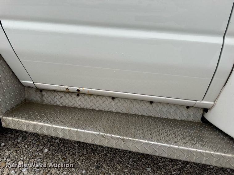 image for item EN4532 2011 Ford E450 Super Duty shuttle bus