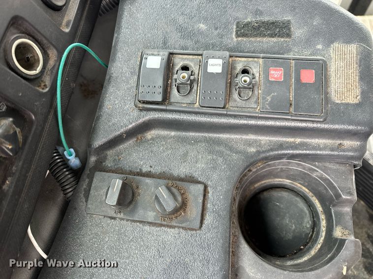 image for item EN4532 2011 Ford E450 Super Duty shuttle bus