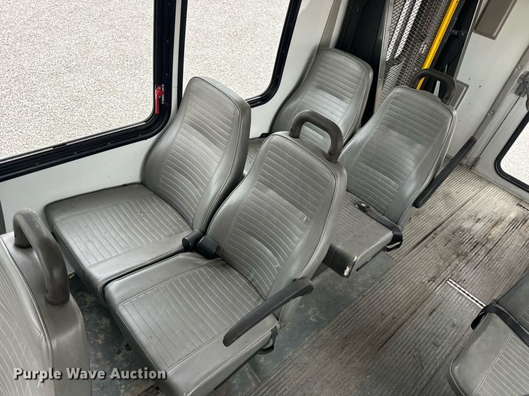 image for item EN4532 2011 Ford E450 Super Duty shuttle bus