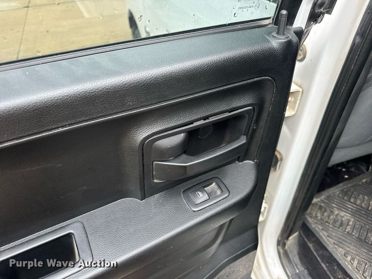 image for item EN4536 2017 Dodge Ram 1500 Quad Cab pickup truck