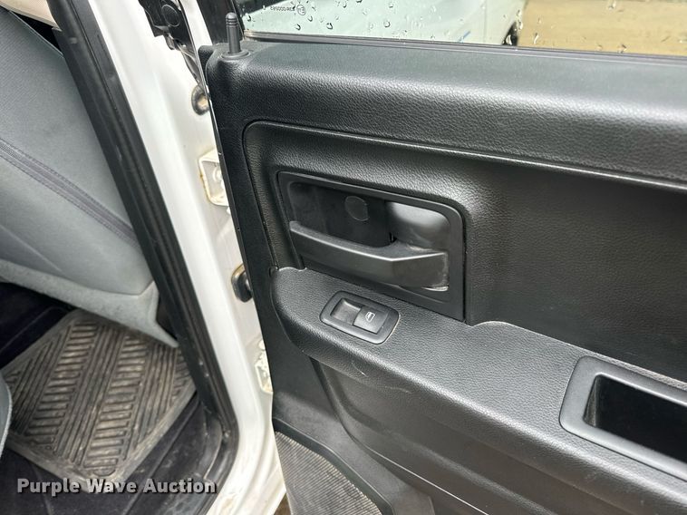 image for item EN4536 2017 Dodge Ram 1500 Quad Cab pickup truck