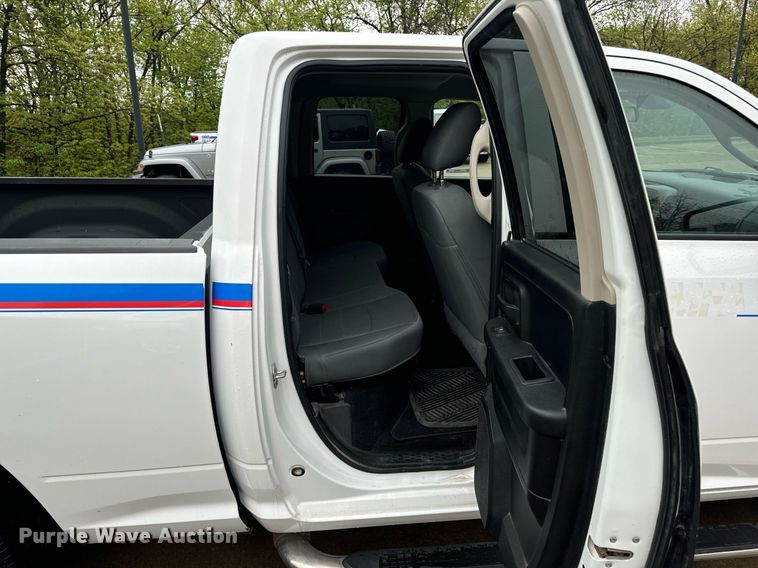 image for item EN4536 2017 Dodge Ram 1500 Quad Cab pickup truck