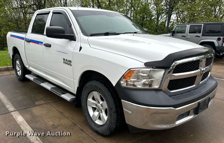 image for item EN4537 2015 Dodge Ram 1500 Crew Cab pickup truck