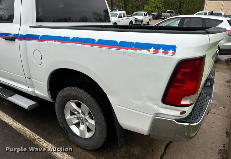 image for item EN4537 2015 Dodge Ram 1500 Crew Cab pickup truck