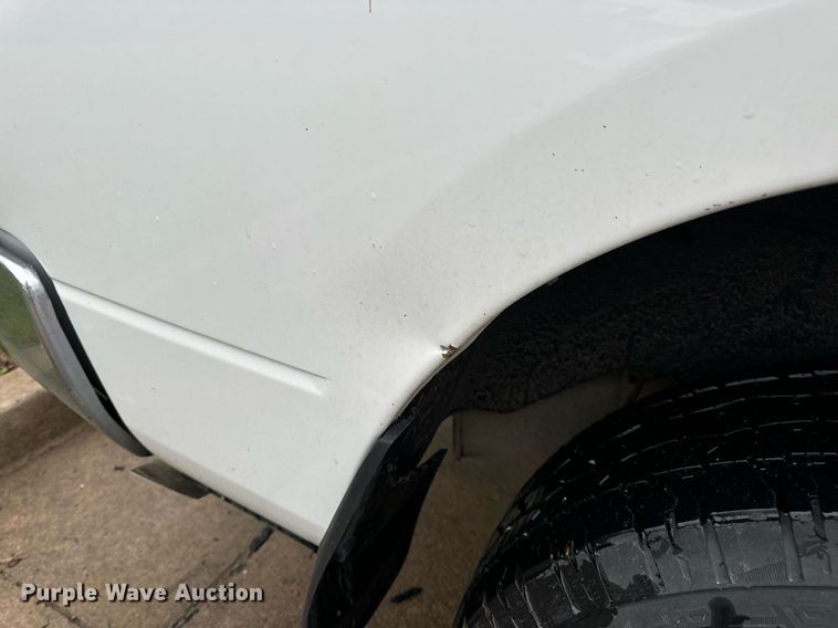 image for item EN4537 2015 Dodge Ram 1500 Crew Cab pickup truck