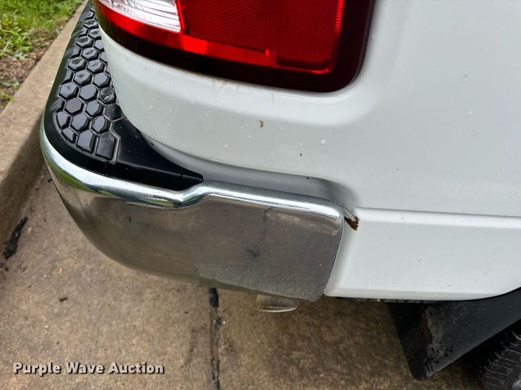 image for item EN4537 2015 Dodge Ram 1500 Crew Cab pickup truck