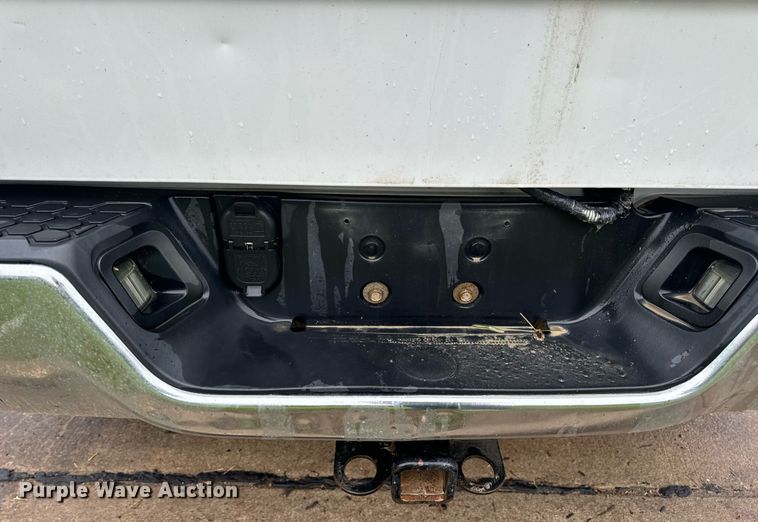 image for item EN4537 2015 Dodge Ram 1500 Crew Cab pickup truck