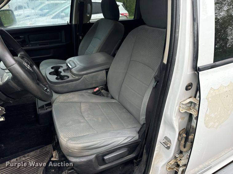 image for item EN4537 2015 Dodge Ram 1500 Crew Cab pickup truck