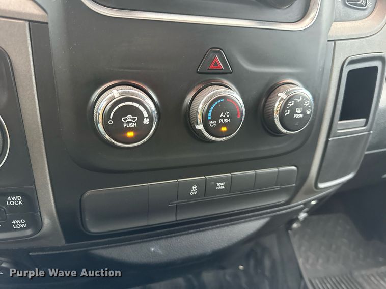 image for item EN4537 2015 Dodge Ram 1500 Crew Cab pickup truck