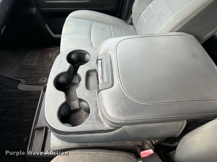 image for item EN4537 2015 Dodge Ram 1500 Crew Cab pickup truck