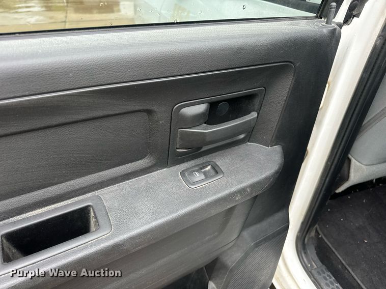 image for item EN4537 2015 Dodge Ram 1500 Crew Cab pickup truck