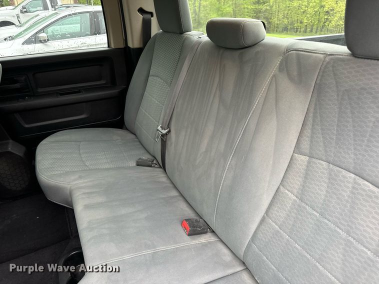 image for item EN4537 2015 Dodge Ram 1500 Crew Cab pickup truck