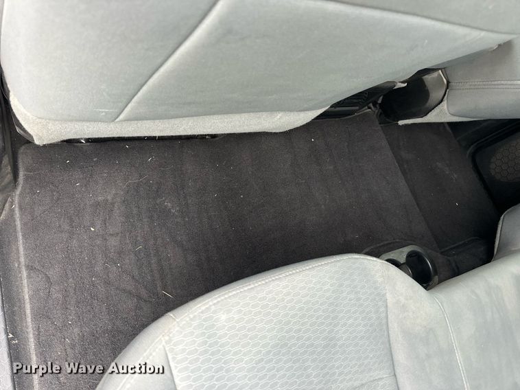 image for item EN4537 2015 Dodge Ram 1500 Crew Cab pickup truck