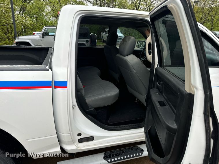 image for item EN4537 2015 Dodge Ram 1500 Crew Cab pickup truck