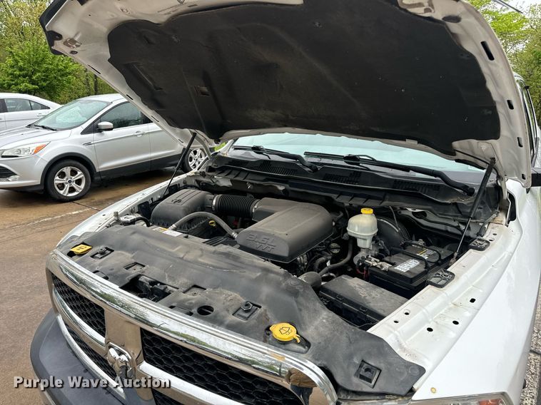 image for item EN4537 2015 Dodge Ram 1500 Crew Cab pickup truck