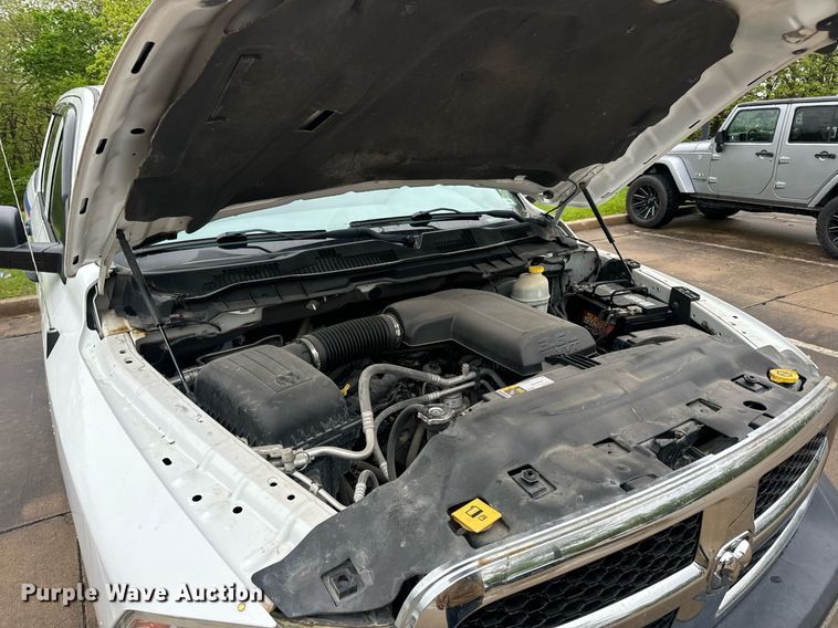 image for item EN4537 2015 Dodge Ram 1500 Crew Cab pickup truck