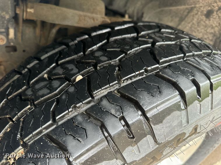 image for item EN4537 2015 Dodge Ram 1500 Crew Cab pickup truck