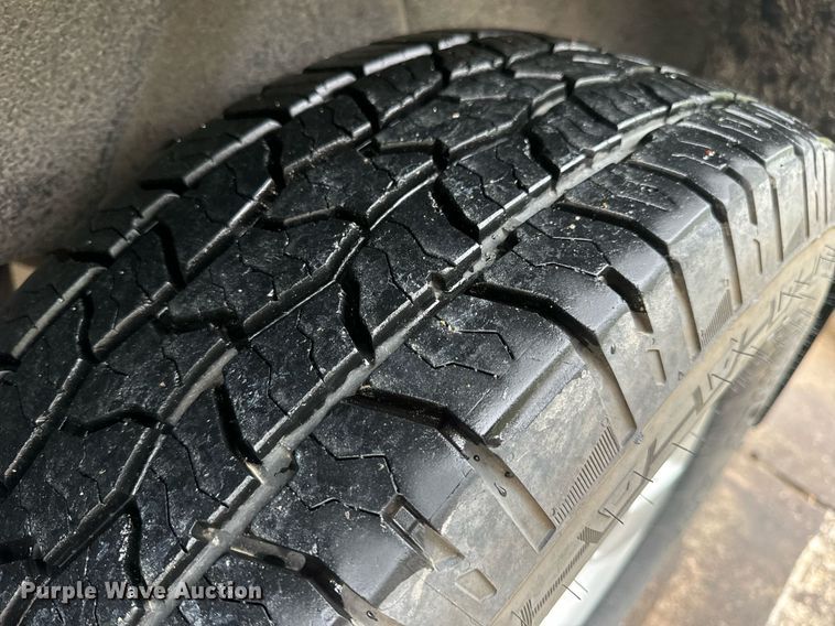 image for item EN4537 2015 Dodge Ram 1500 Crew Cab pickup truck