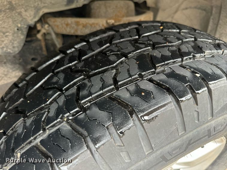 image for item EN4537 2015 Dodge Ram 1500 Crew Cab pickup truck