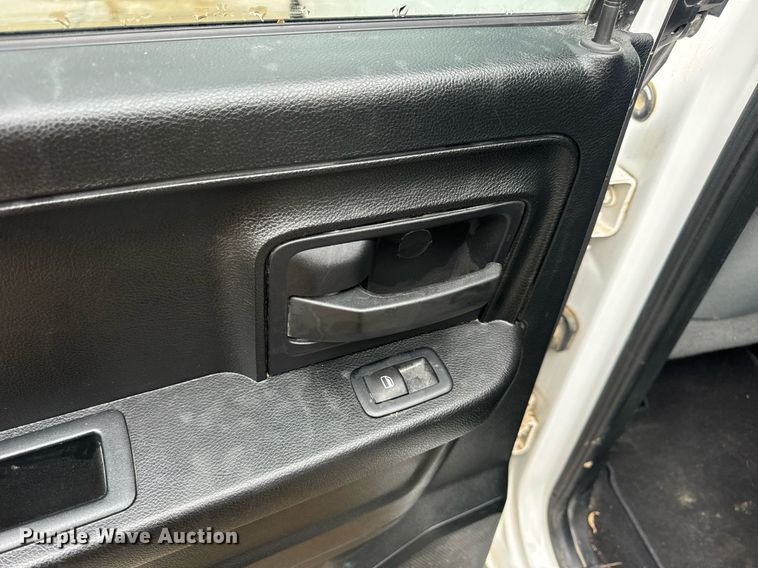 image for item EN4538 2017 Dodge Ram 1500 Quad Cab pickup truck